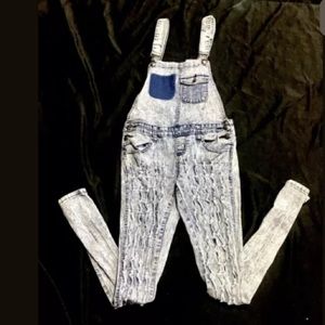 AQ Skinny distressed light denim jean overalls 5